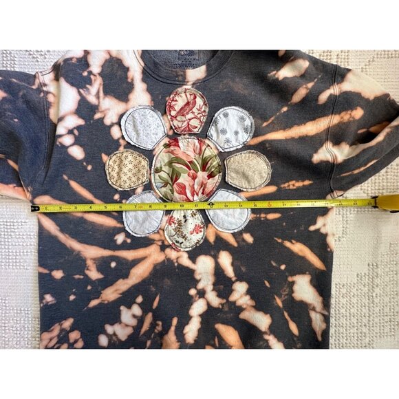 The Scrappy Camper Womens Sweatshirt Sz M Upcycled TieDye Boho Floral Festival - Picture 8 of 13